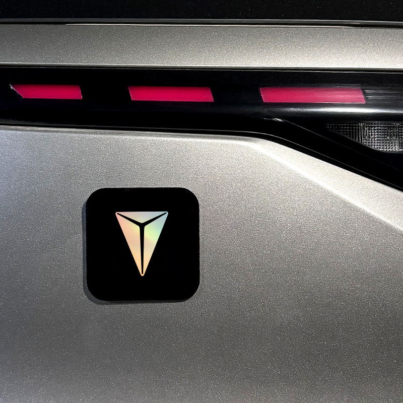 Reflective Fuel Tank Cap Decorative Decal for DEEPAL S07 SL03 and CHANGAN NEVO G318 - Image 3