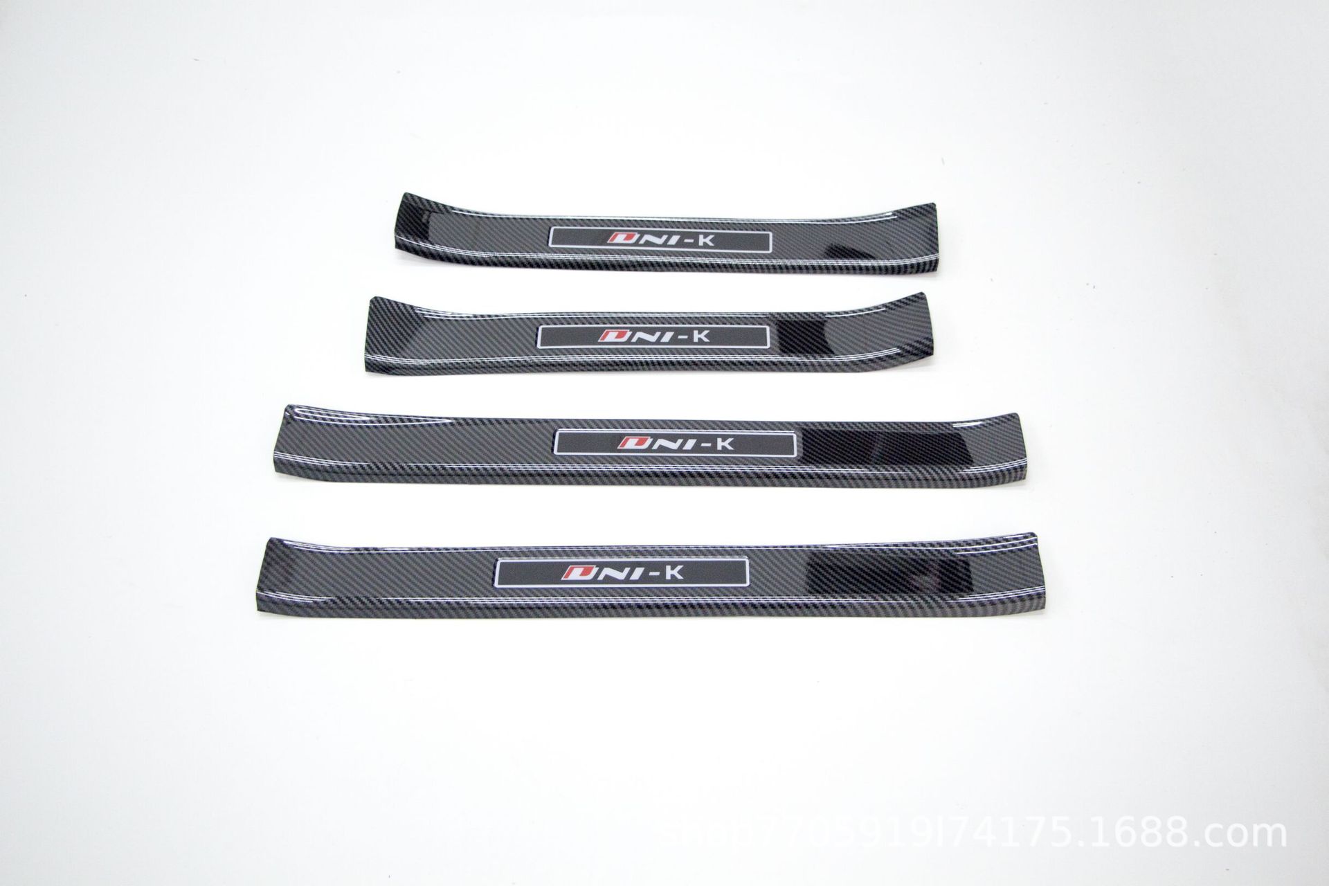 Carbon Fiber Style Inner and Outer Sill Scuff Plates for CHANGAN UNI-K - Image 4