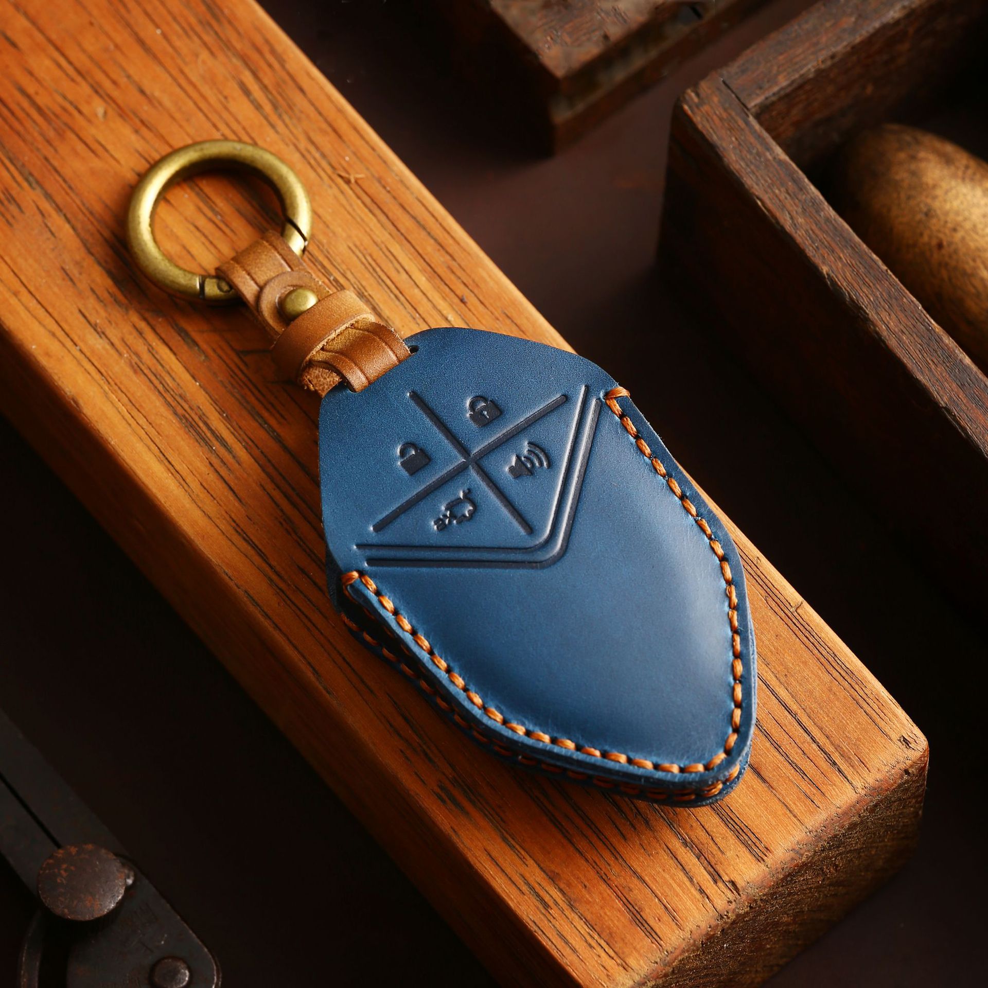 Genuine Leather Smart Key Case Cover with Buckle for DEEPAL SL03, CHANGAN UNI-K/T/V, and CS75 PLUS - Image 2