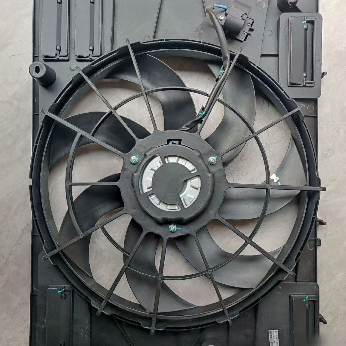 Radiator Cooling Fan Assembly for CHANGAN UNI-T - Image 2