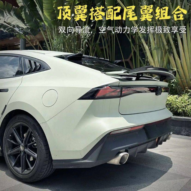 Rear Window Roof Spoiler Wing Top Deflector Carbon Fiber Look for CHANGAN UNI-V/IDD 2022-2024 - Image 4