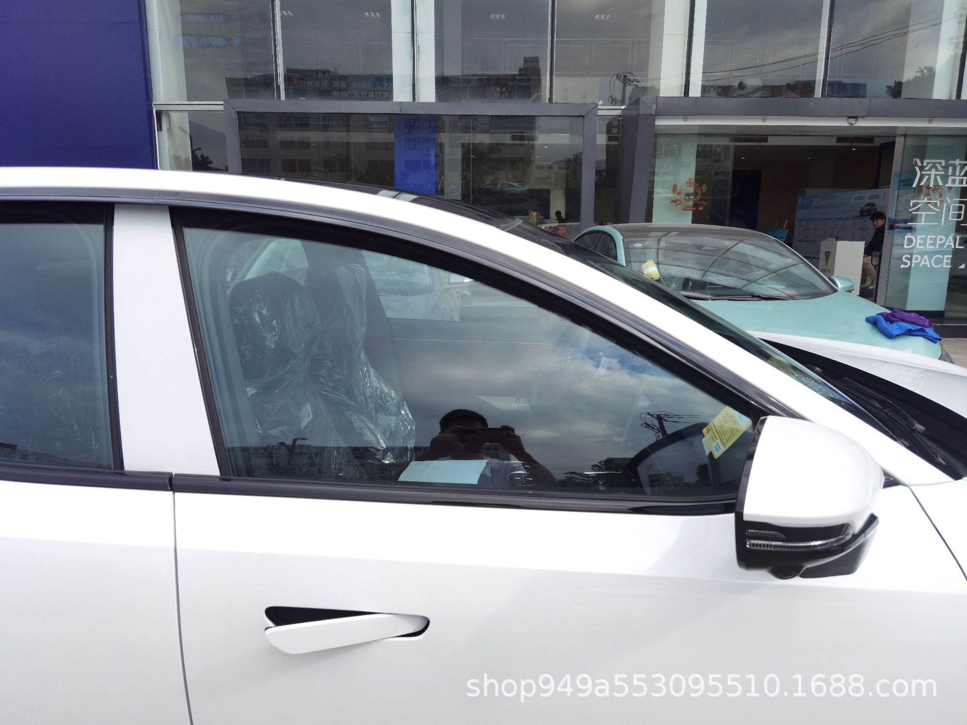 Frameless Door Window Rain Shield and Deflector Deflector Black Edition for DEEPAL S07 - Image 2