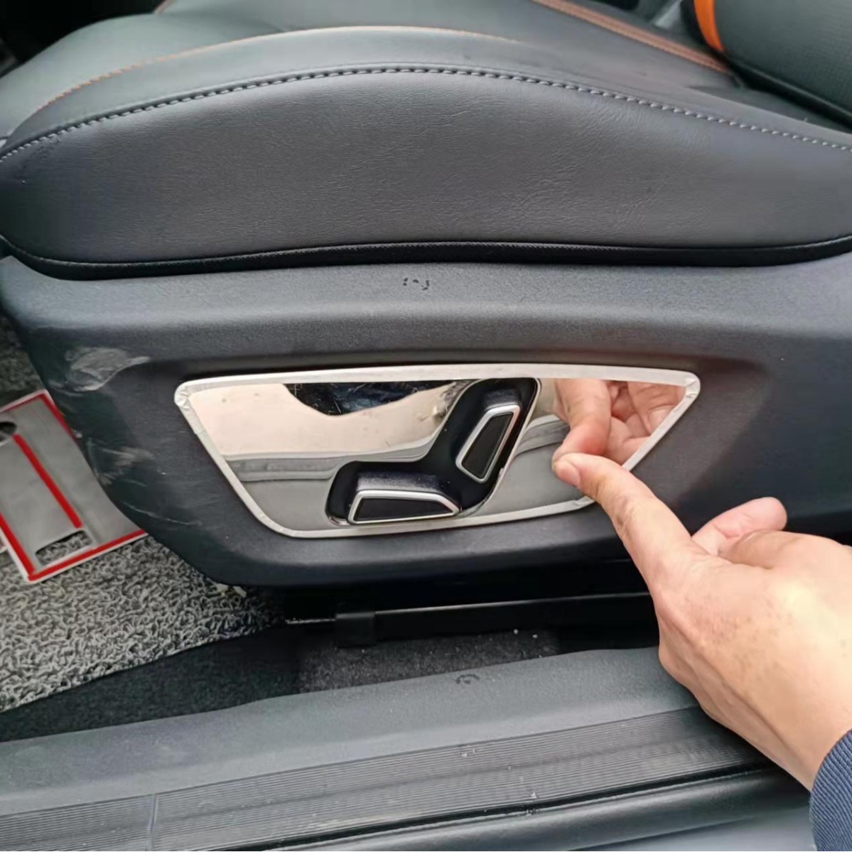 Interior Seat Adjustment Trim Stainless Steel Black Brushed for 2022 CHANGAN UNI-V 2PCS - Image 4