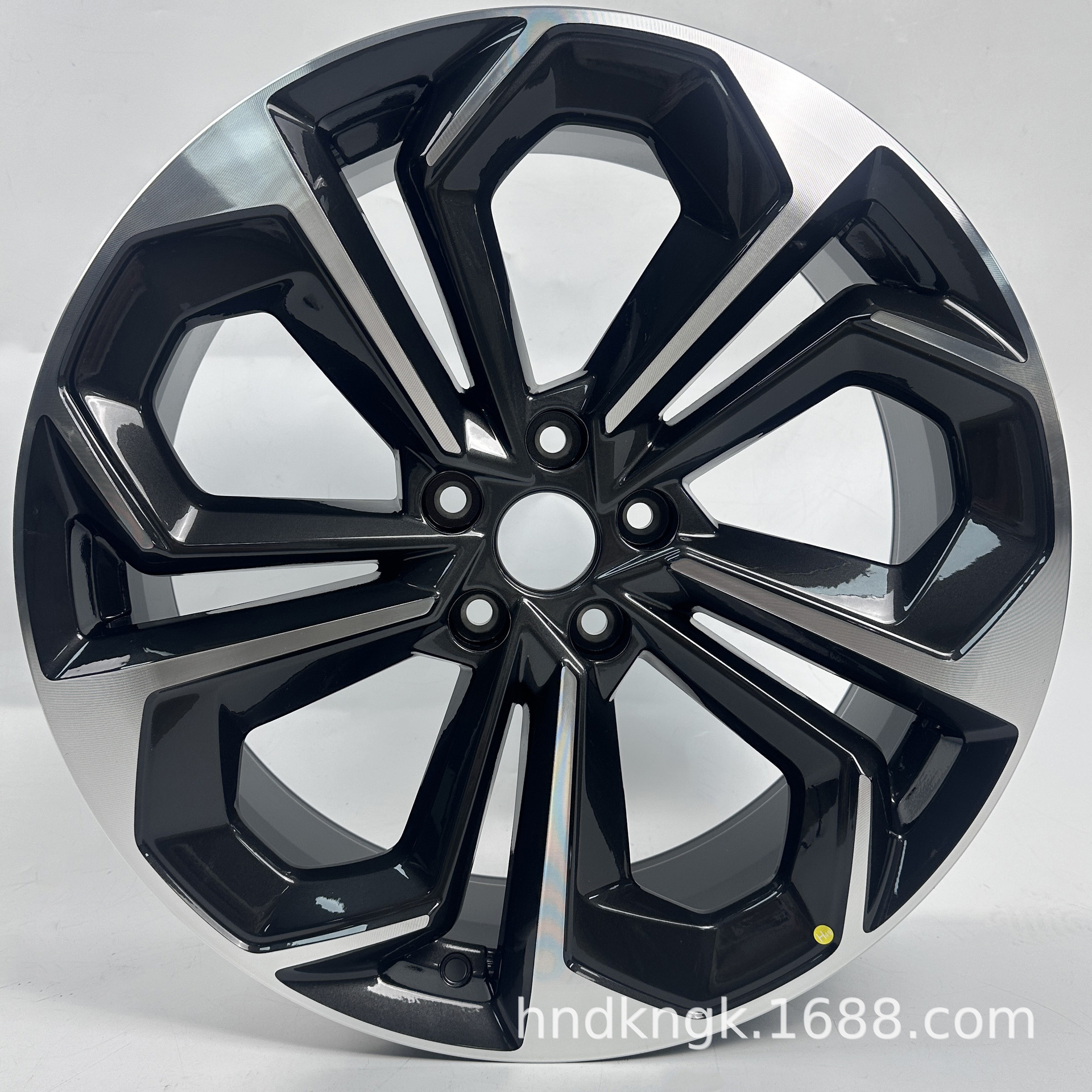 Genuine 20-Inch Aluminum Alloy Wheel Hub for CHANGAN UNI-K (2022-2024 Models) - Image 3