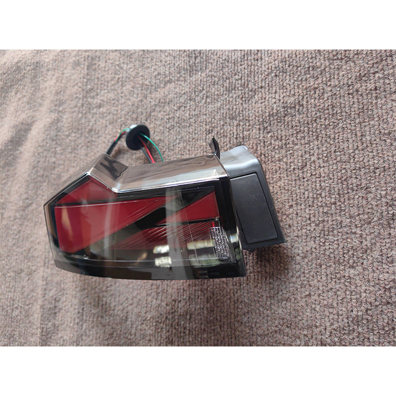 Rear Full-Width Through Tail Light and Brake Lamp for CHANGAN UNI-V, Part 4133010-DE01 - Image 2