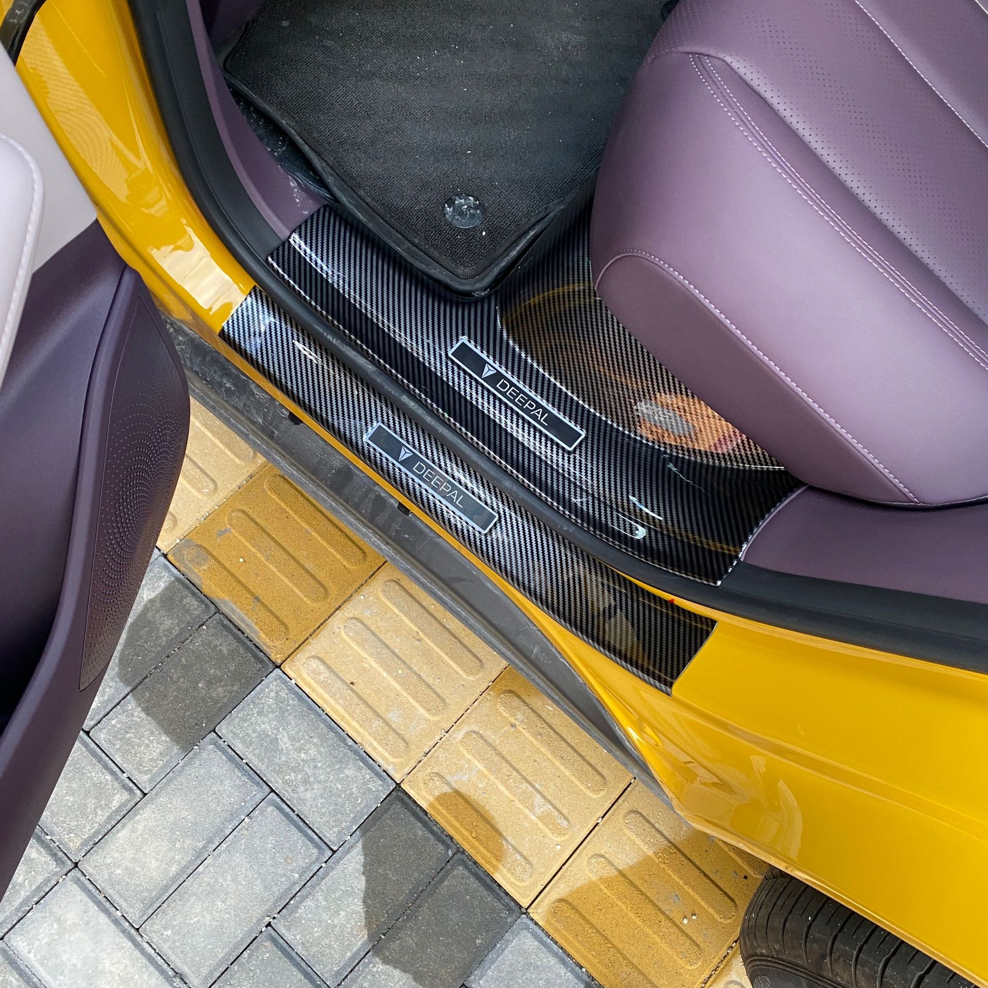 Interior and Exterior Door Sill Protector Carbon Fiber Style for DEEPAL S07 / S7 - Image 3