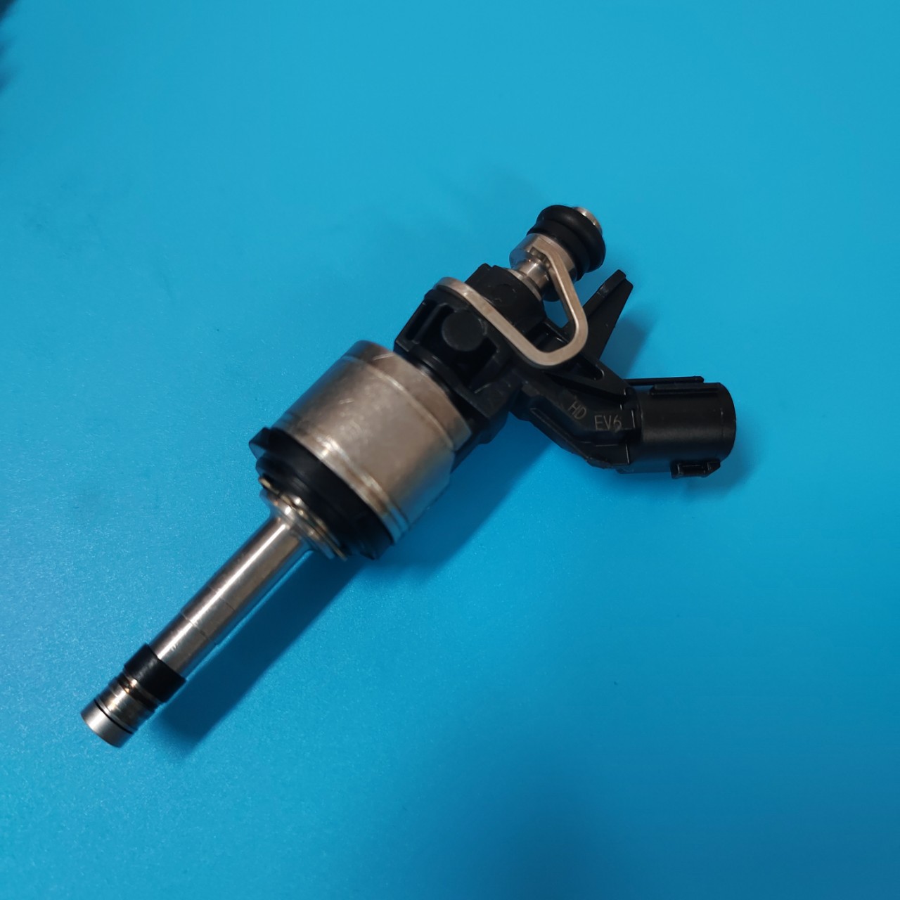Fuel Injector 0261500758 for Changan CS55 CS35 Eado 1.4T and UNI-T - Image 2