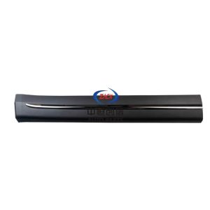 Front Door Outer Guard Assembly with Decorative Strip for CHANGAN OSHAN X7